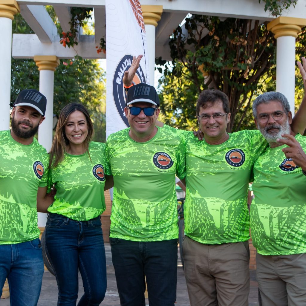 Largada da quarta edição do Rally da Chapada em Palmeiras